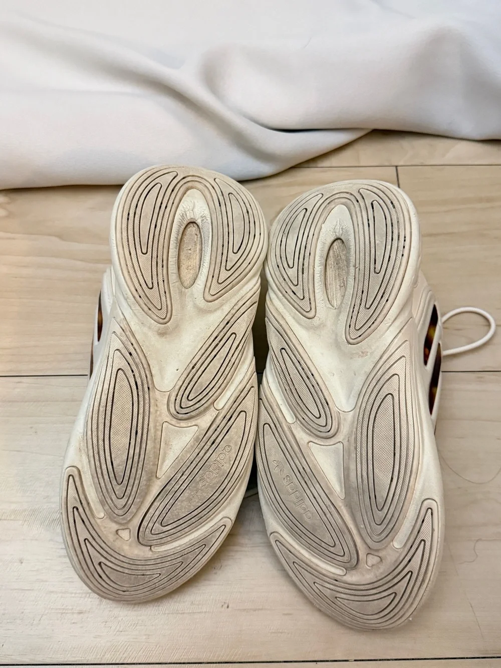 Adidas Ozelia Shoes Beige